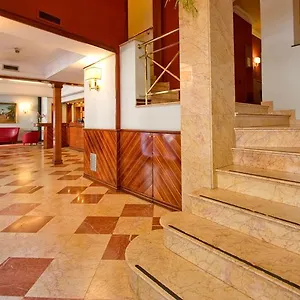 Carlo Magno 3* Roma